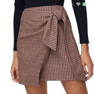 Aritzia Wilfred Wrap- Front Skirt- Size 2